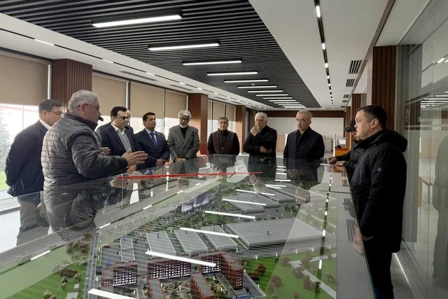 Pokistonlik tadbirkorlar delegatsiyasi Sirdaryoga tashrif buyurdi