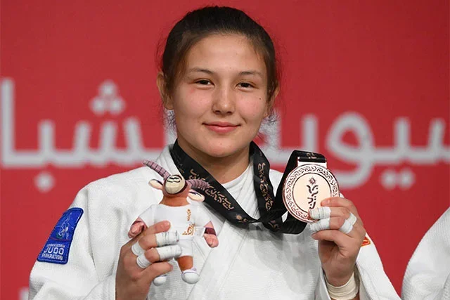 Узбекские спортсмены выиграли 22 медали за один день на юношеских играх