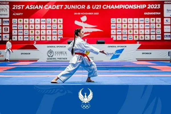 В стартовый день чемпионата Азии наши каратисты завоевали 8 медалей
