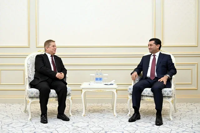 Uzbekistan’s Foreign Minister Meets Outgoing Palestinian Ambassador