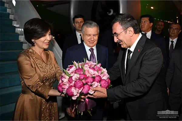 President of Uzbekistan arrives in Ankara
