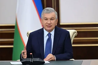 Шавкат Мирзиёев поручил усилить контроль и ответственность в сфере экологии