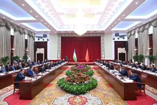 Prime Minister of Uzbekistan visits Urumqi