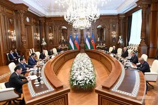 Presidents of Uzbekistan and Azerbaijan discuss the implementation of tasks to deepen practical cooperation
