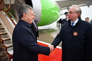 Ўзбекистон Президенти Россия Федерациясига келди