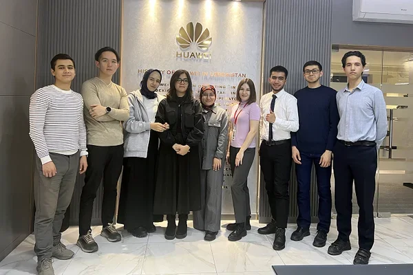 Команда из Узбекистана заняла призовое место в глобальном конкурсе Huawei Tech4Good