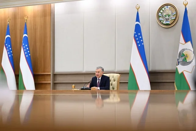 President Personally Stuck in Tashkent Traffic Jam, Criticizes Road Management