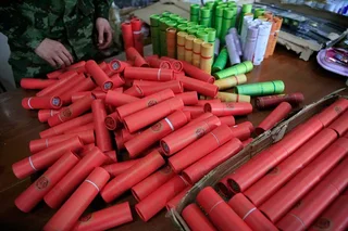 Таможенники пресекли ввоз крупной партии пиротехнических изделий