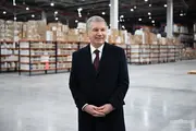 Шавкат Мирзиёев посетил логистический центр Grand Pharm Logistics Hub