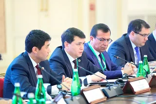 В Ташкенте обсудили реализацию госпрограмм по улучшению условий жизни в городах и селах