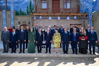 Davlatimiz rahbari yurtimizda istiqomat qilayotgan turli millat va elat vakillari bilan muloqot qildi