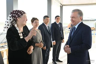 Президент встретился с хорезмскими фермерами