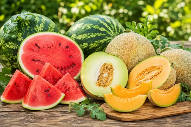 How to Choose a Ripe Watermelon and Melon This Summer