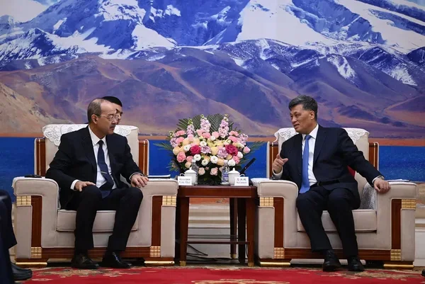 A delegation of the Government of Uzbekistan visited the PRC