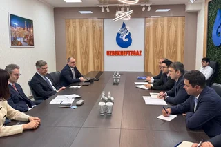 «Узбекнефтегаз» и немецкий AKA Bank обсудили финансирование солнечной энергетики