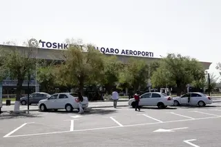В международном аэропорту «Ташкент» после реконструкции открыты три автомобильные стоянки