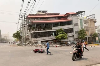 Myanmada kuchli zilzila: magnitudasi 7,7, vayronagarchilik va vahima bir nechta mamlakatga tarqaldi