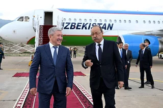 Премьер-министр Узбекистана прибыл с рабочим визитом в Кыргызстан