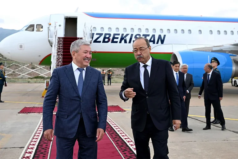 Премьер-министр Узбекистана прибыл с рабочим визитом в Кыргызстан