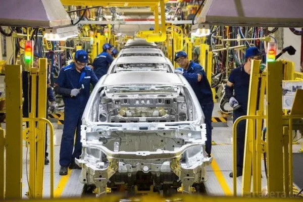 Объем рынка легковых автомобилей в Узбекистане в 2023 г составил 456,3 тыс.