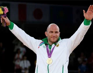 Fund Forum presents TV-sets to Uzbek athletes