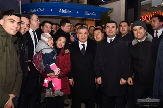 Президент Шавкат Мирзиёев прибыл в Мюнхен