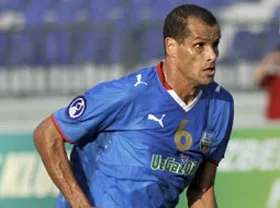 Rivaldo strike keeps Bunyodkor going