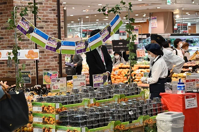 Farg‘ona uzumlari Yaponiyadagi supermarketlarda sotilmoqda