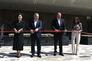 Қорабоғда Мирзо Улуғбек номидаги мактаб очилди