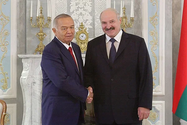 Alexander Lukashenko congratulated Islam Karimov