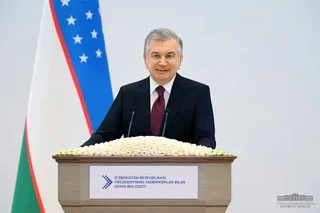 Давлат раҳбари тадбиркорликни ривожлантириш бўйича муҳим ташаббусларни илгари сурди