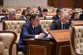 Работа по дальнейшему улучшению инфраструктуры махаллей находится на парламентском контроле