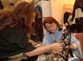 Grants in support of Uzbek applied art doled out