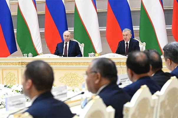 Путин поблагодарил Узбекистан за нейтралитет и взвешенность по Украине