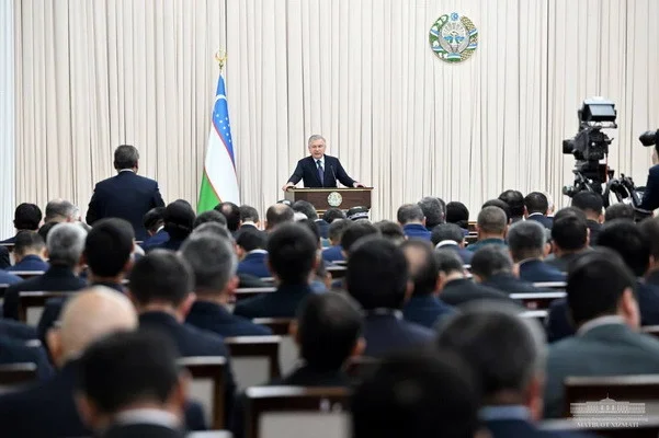 Президент поручил запустить мощности по выпуску фармацевтической продукции в Андижанской области