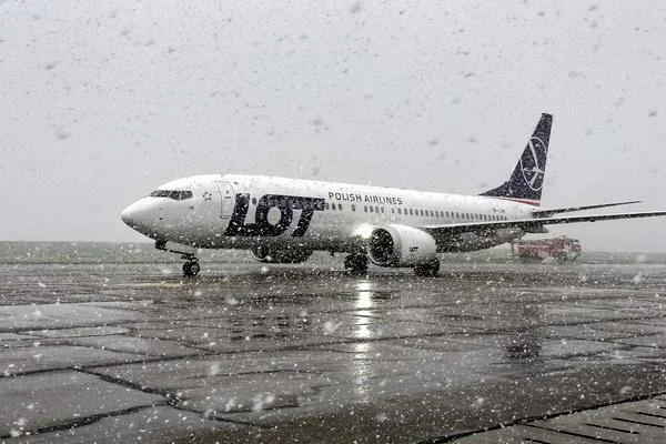 LOT Polish Airlines launches regular flights to Uzbekistan