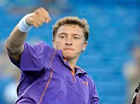 Denis Istomin tops Igor Kunitsyn to reach semifinal of Kremlin Cup