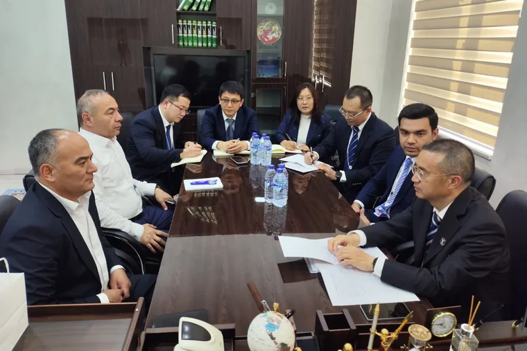 Узбекистан и Китай обсудили сотрудничество в урановой отрасли