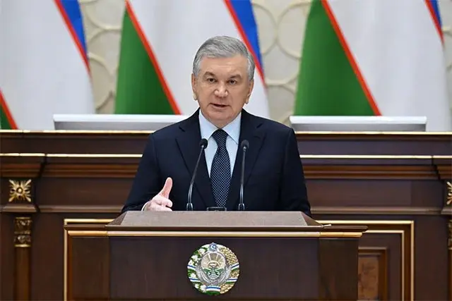 Президент 117 та идоранинг коррупцияга қарши курашиш бўлимлари раҳбарларини ишдан бўшатиш тўғрисида буйруқ берди