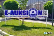 Узбекистан выставил на продажу долю в UzXCMG