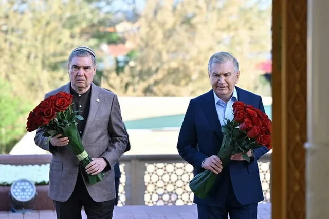Ўзбекистон Президенти ва Туркман халқининг миллий етакчиси Ҳазрати Хизр мажмуасига ташриф буюрдилар
