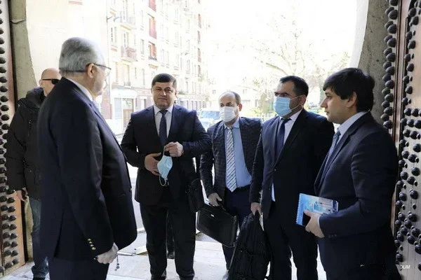 Delegation of the Ministry of Tourism and Cultural Heritage meets with the rector of the Grand Mosque of Paris in France