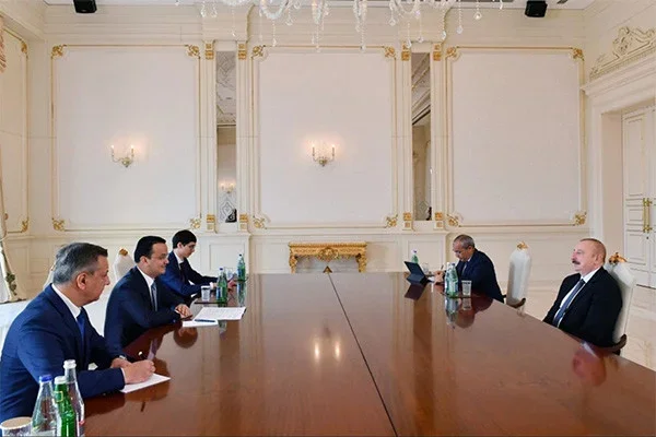 Глава МИПТ Узбекистана провел встречу с Президентом Азербайджана