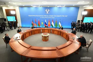 Президент Узбекистана принял участие в неформальной встрече глав государств СНГ
