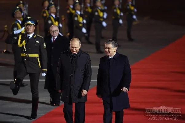 Президент Российской Федерации Владимир Путин прибыл в Ташкент
