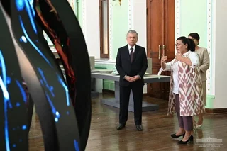 Uzbek President becomes acquainted with construction and landscaping activities in Samarkand