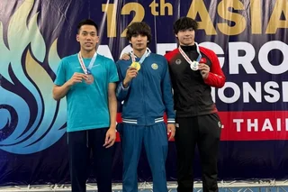 Uzbek Swimmers Win Gold, Bronze at Asian Championships