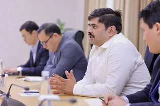 Лазиз Кудратов провел встречу с управляющим партнером компании Synergy Consulting