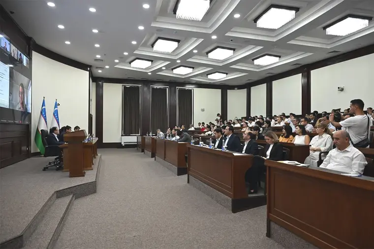 Uzbekistan Studies German State Real Estate Expertise