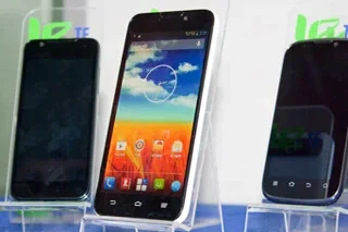 ZTE открыла завод по производству мобильных телефонов в Узбекистане (фото)